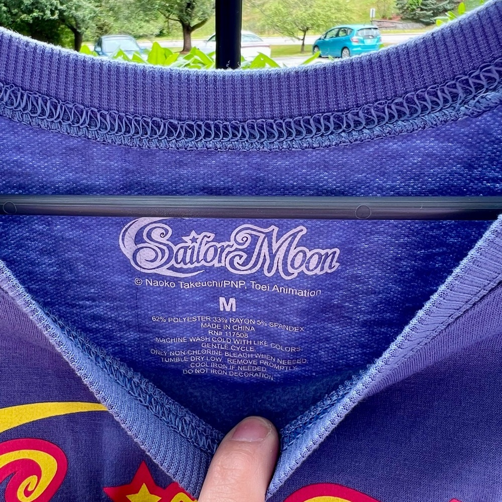 Sailor Moon Graphic Tee - Picture 2 of 2